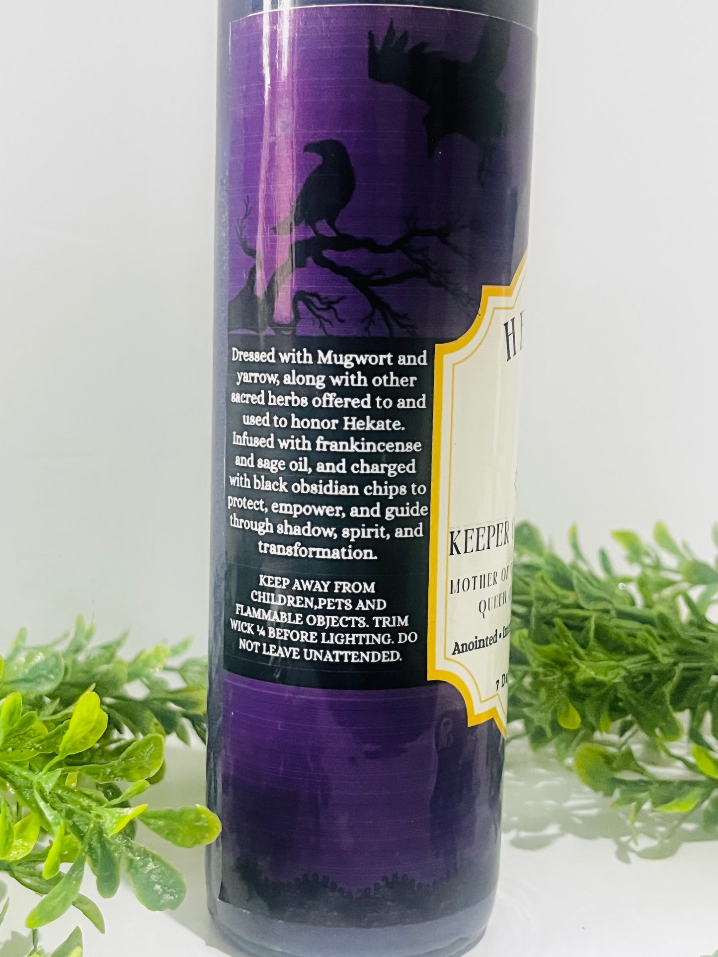 Hekate – Keeper of Crossroads Ritual Candle with Obsidian and Herbs